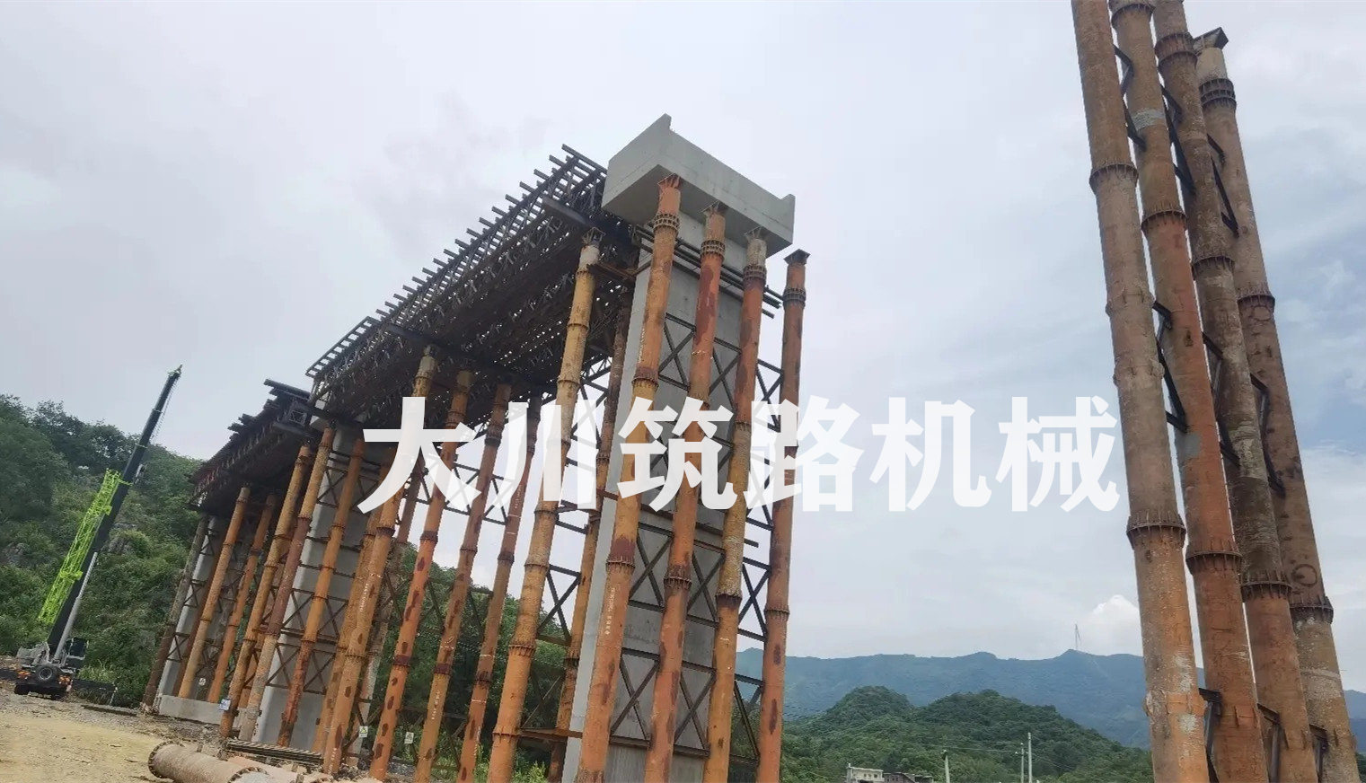 郴州大川筑路機械有限公司,湖南筑養路工程機械生產(chǎn)銷(xiāo)售,湖南筑養路工程鋼橋生產(chǎn)銷(xiāo)售